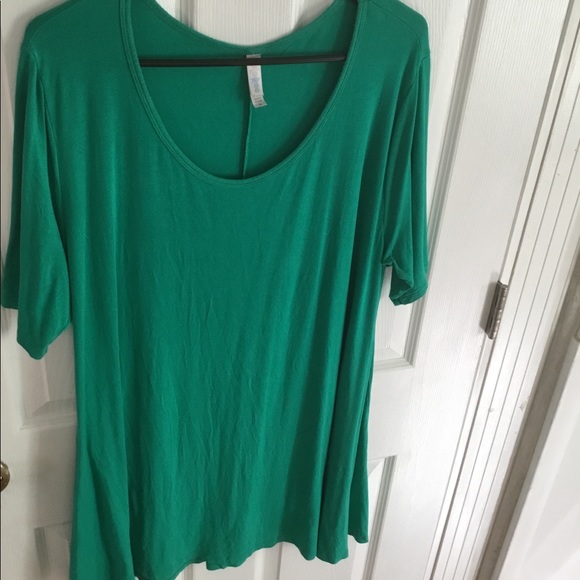 LulaRoe basic dress 🌼 - Picture 2 of 3